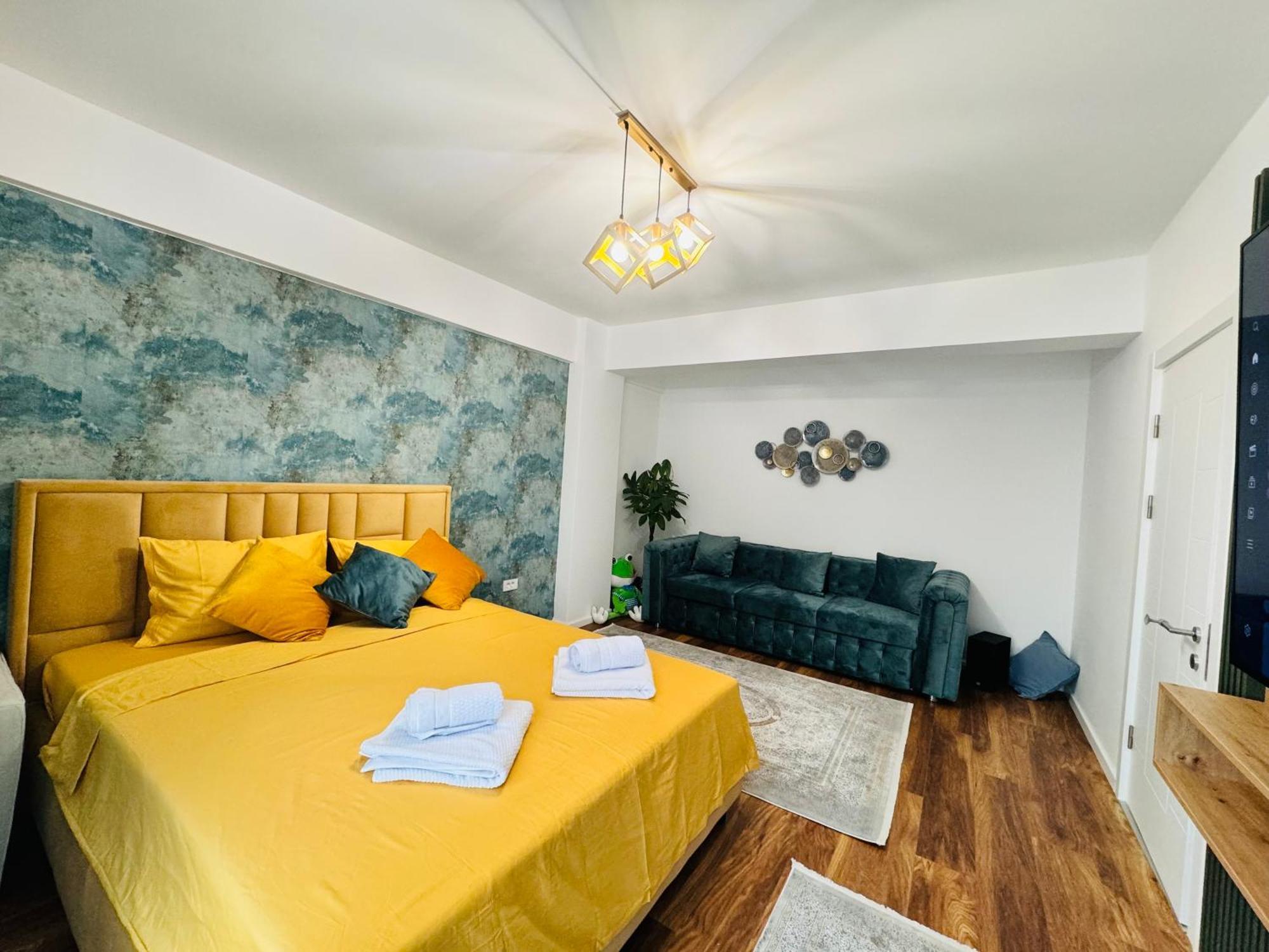 Luxury Apartment Sinuhe Braşov Esterno foto