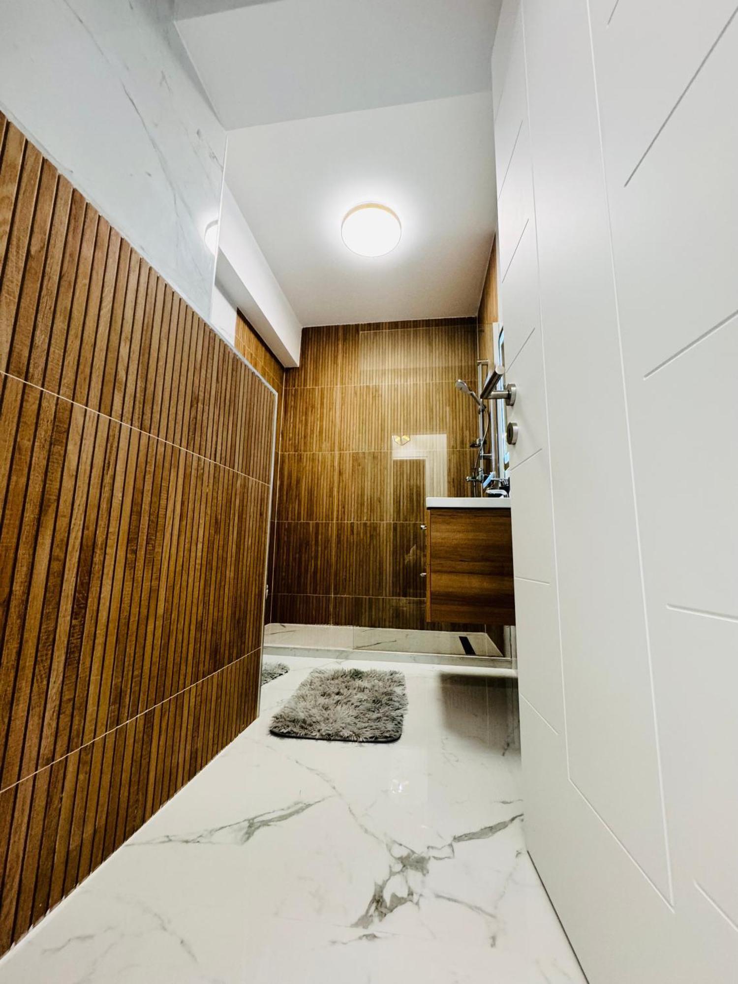Luxury Apartment Sinuhe Braşov Esterno foto